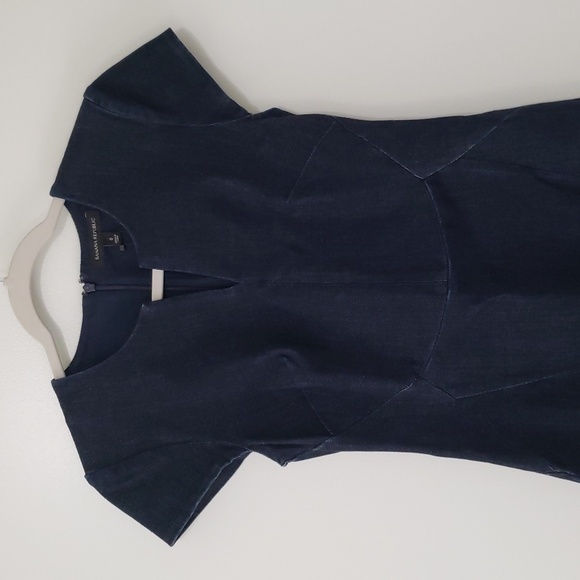 Banana Republic NWT Sheath Jean Dress 0 Blue Denim Dark Wash Short Sleeve Preppy - Picture 2 of 16
